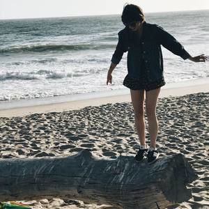 Meet your Posher, Victoria